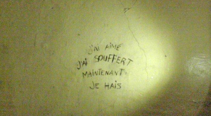 A message on the wall of a cell at Vieille Prison (in Trois Rivieres) 