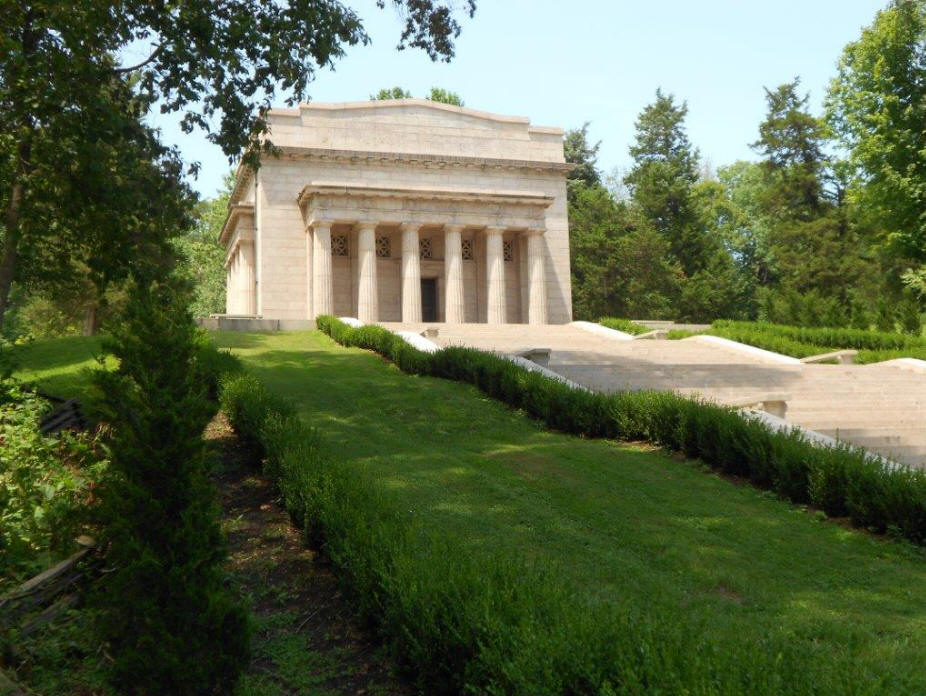 First Lincoln memorial