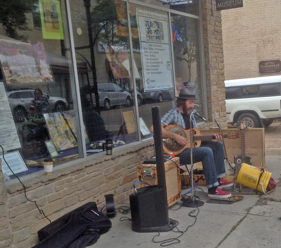 Lou Shields playing  in front of Rock and Blues Museum in Clarksdale, MS