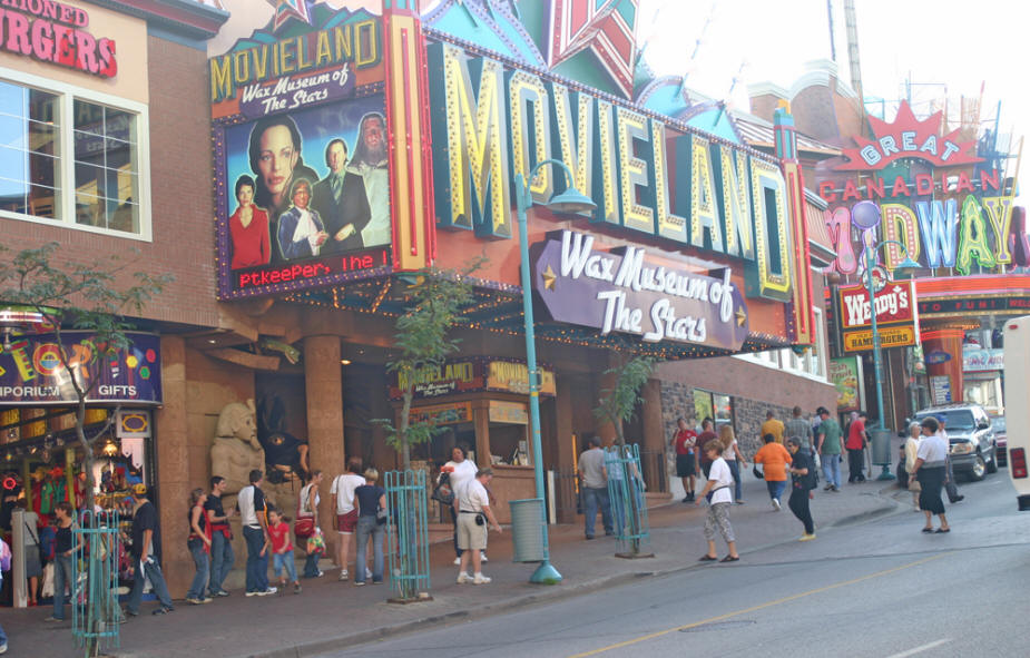 Movieland wax museumof ht estars in Niagara Falls,onterio, Canada