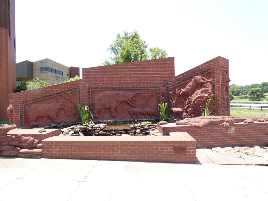 entrance to Museum and fossil site
