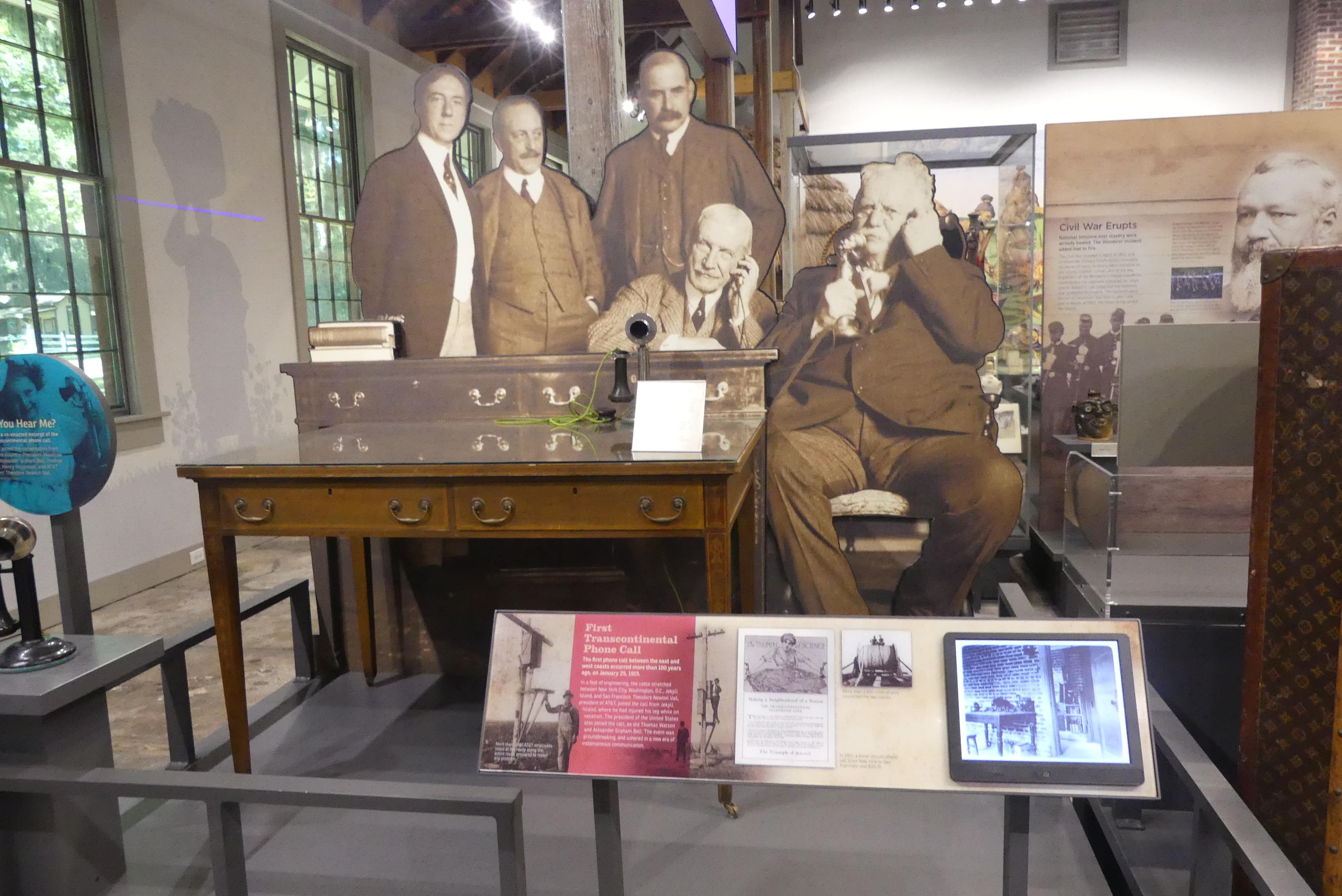 exhibit at mosaic of first transcontinental call