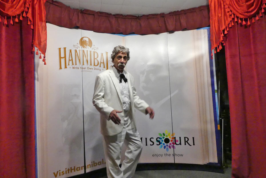 Mark twain reenactor