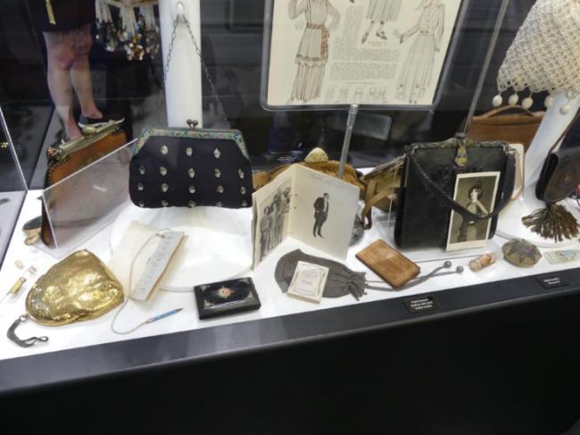 purses in exhibit
