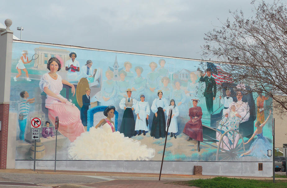 Dothan mural women of the Wiregrass