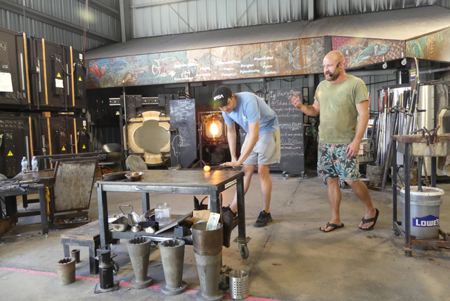 glass artist at work