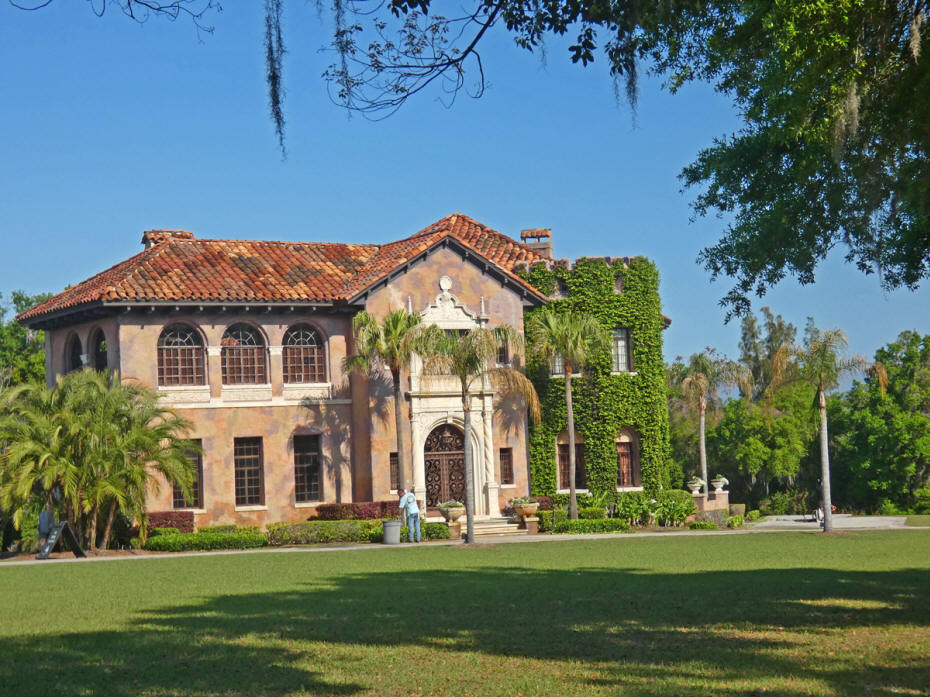 Howey Mansion